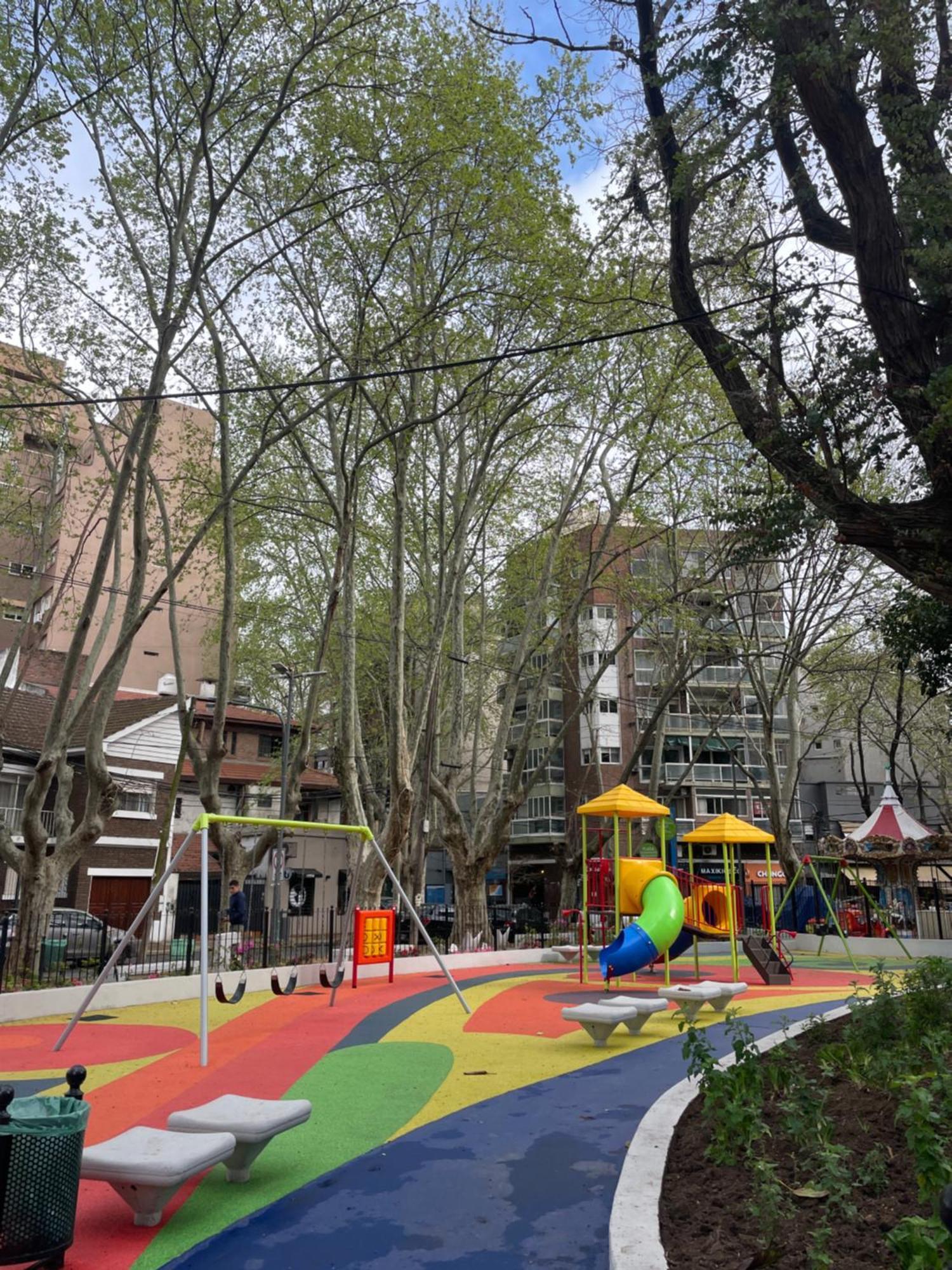 Hotel Vicente Lopez Bagian luar foto