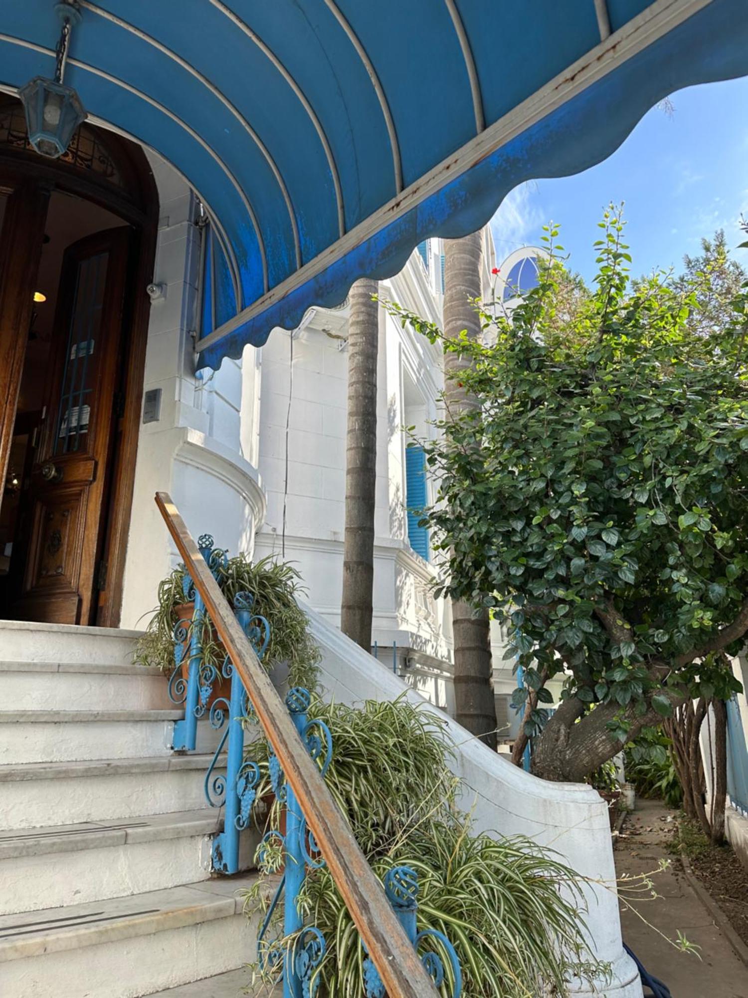 Hotel Vicente Lopez Bagian luar foto